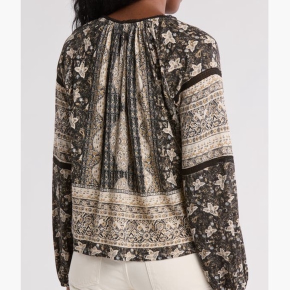 LUCKY BRAND LACE INSERT TOP SIZE SMALL NWT - Picture 2 of 3